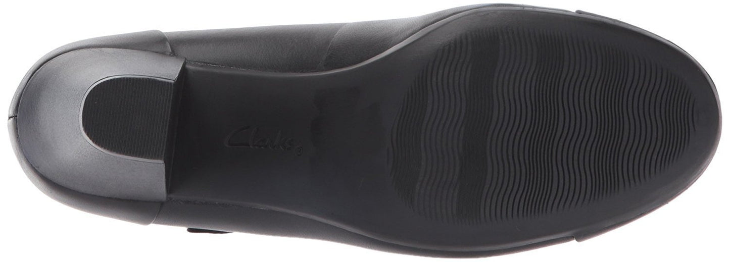 CLARKS Women's Garnit Tianna Dress Pump