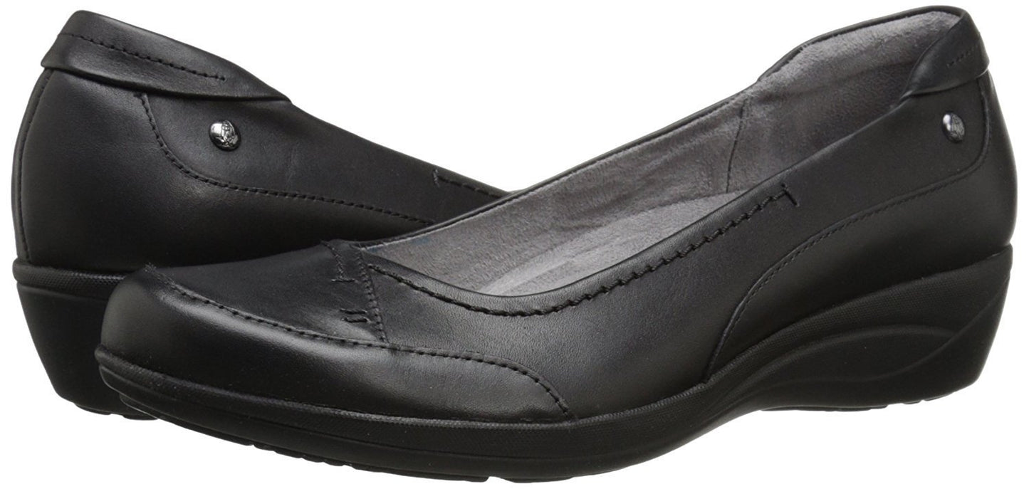 Hush Puppies Women's Kellin Oleena Slip-On Loafer