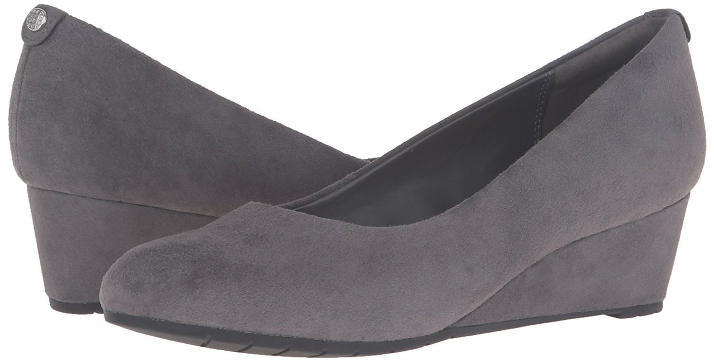 CLARKS Women's Vendra Bloom Wedge Pump