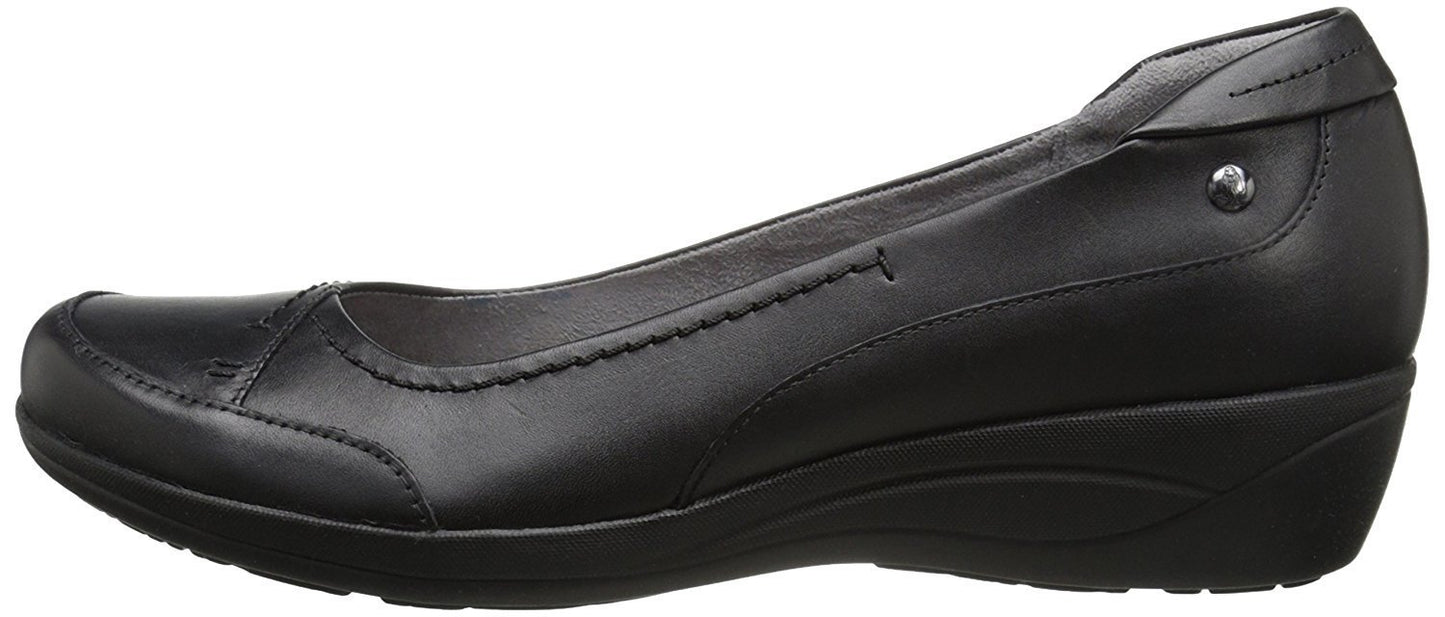 Hush Puppies Women's Kellin Oleena Slip-On Loafer