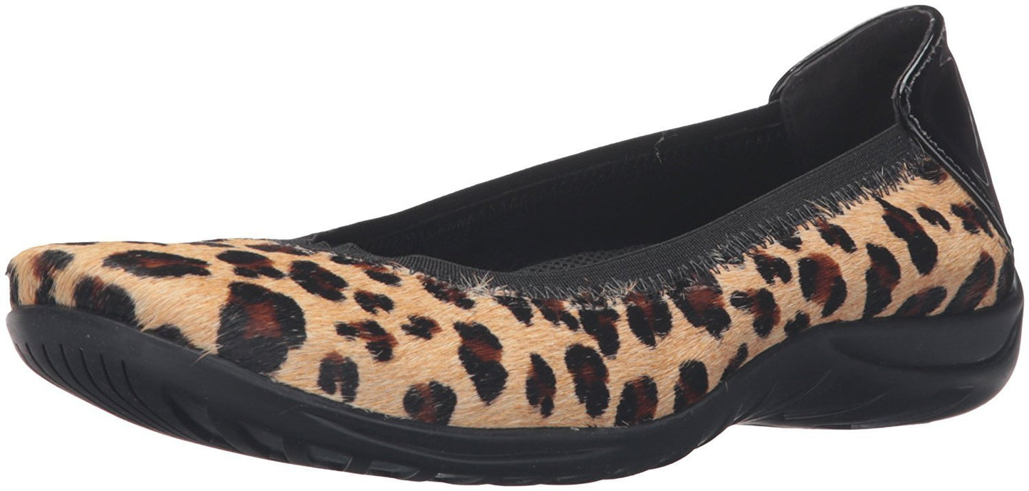 Walking Cradles Women's Alias Flat