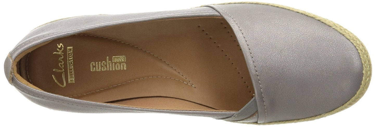 CLARKS Women's Danelly Alanza Flat