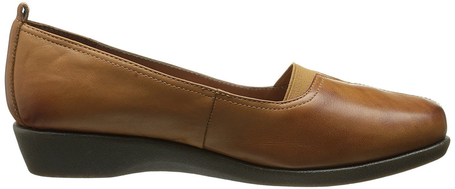 Hush Puppies Women's Pearl Carlisle Slip-On Loafer