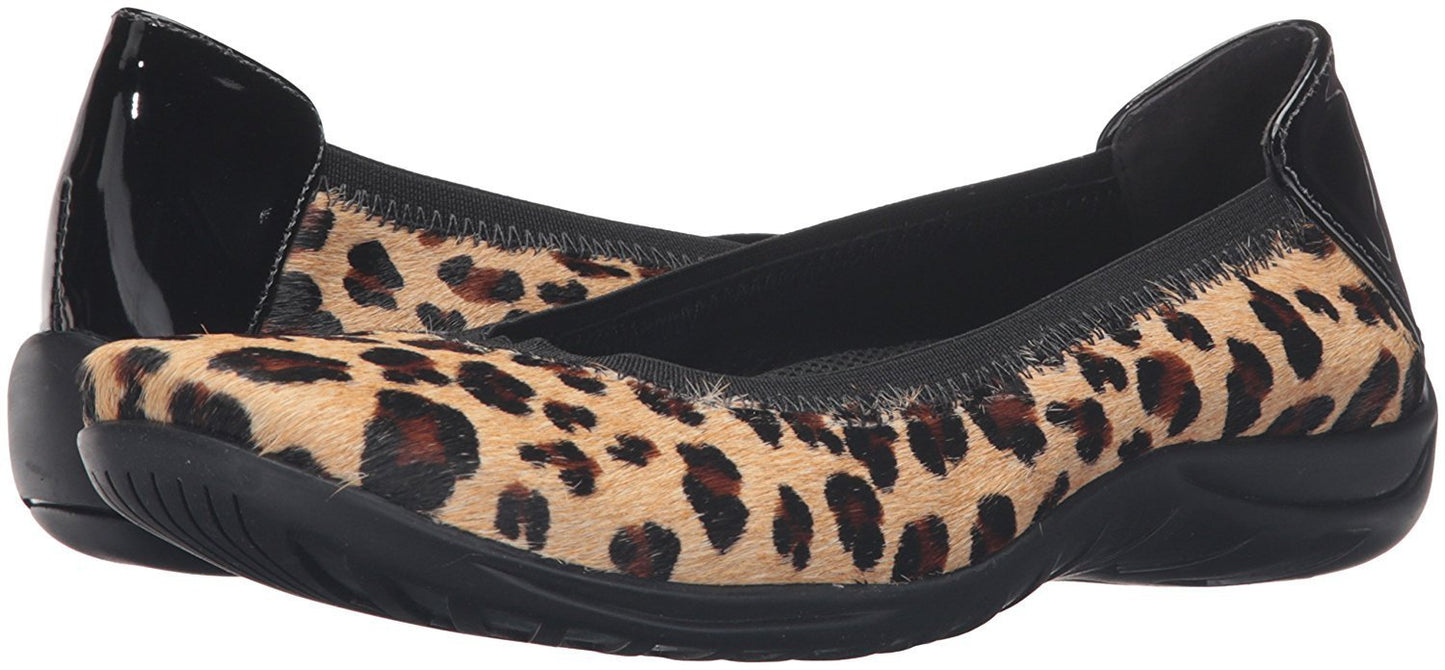 Walking Cradles Women's Alias Flat