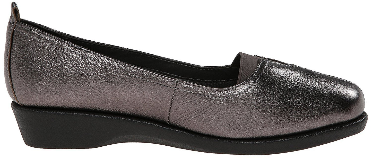 Hush Puppies Women's Pearl Carlisle Slip-On Loafer